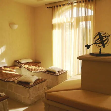 1 Bedroom Nesoi With Sea And Golf Views, Aphrodite Hills *