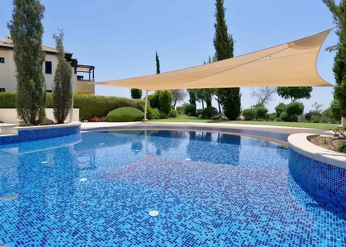 1 Bedroom Nesoi With Sea And Golf Views, Aphrodite Hills Lejlighed