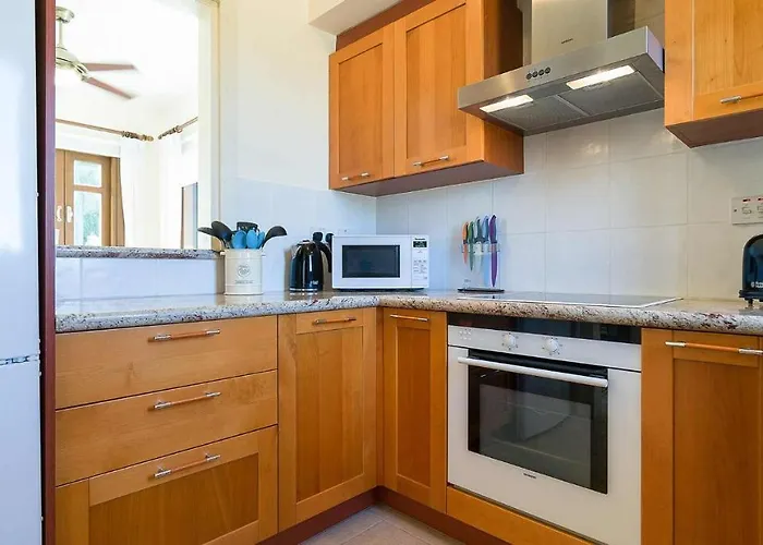 1 Bedroom Nesoi With Sea And Golf Views, Aphrodite Hills Kouklia