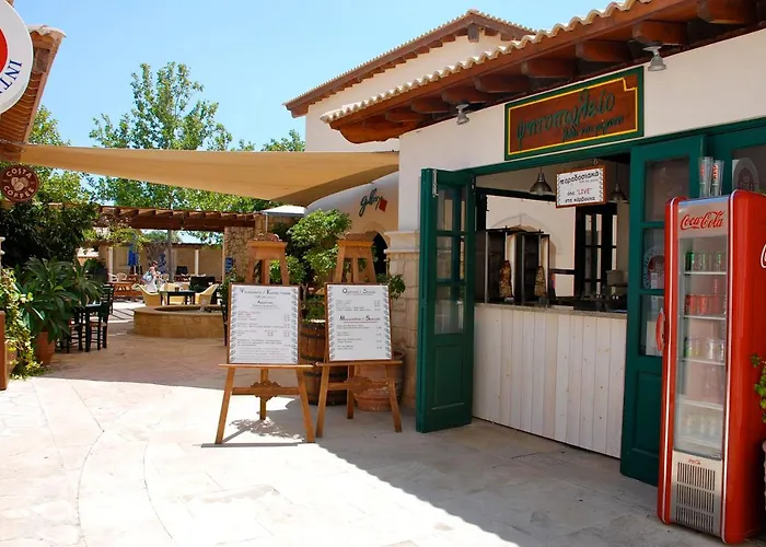 1 Bedroom Nesoi With Sea And Golf Views, Aphrodite Hills Lejlighed