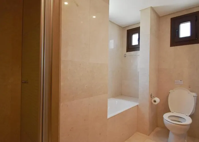 1 Bedroom Nesoi With Sea And Golf Views, Aphrodite Hills * Kouklia