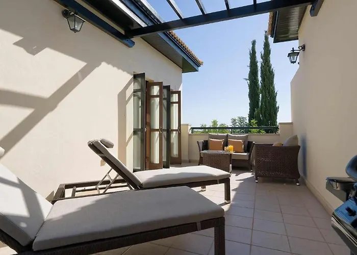 Lägenhet 1 Bedroom Nesoi With Sea And Golf Views, Aphrodite Hills Kouklia