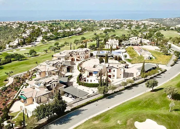 1 Bedroom Nesoi With Sea And Golf Views, Aphrodite Hills アパート クークリア