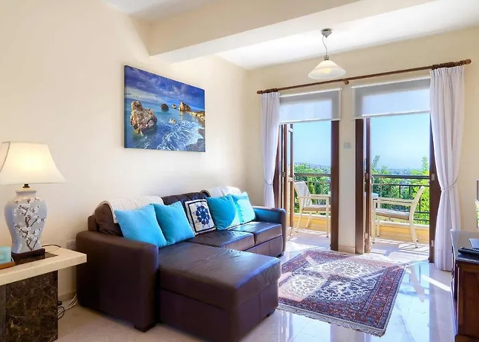 1 Bedroom Nesoi With Sea And Golf Views, Aphrodite Hills * クークリア