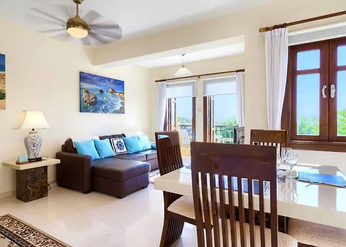 1 Bedroom Nesoi With Sea And Golf Views, Aphrodite Hills Lägenhet *